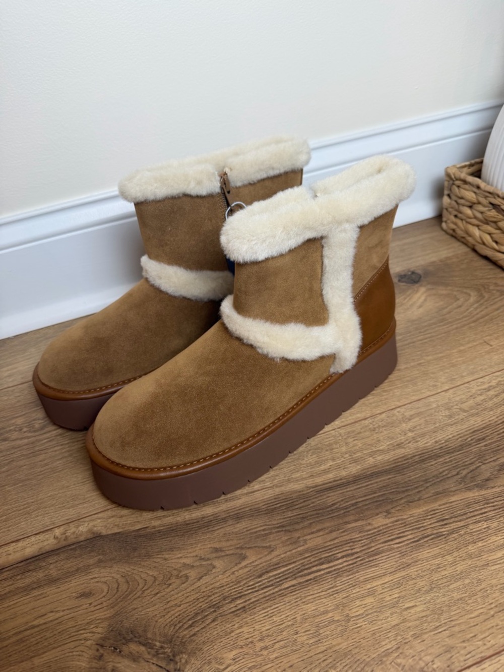 Universal Thread “Luma” Boot - Picture 2 of 3